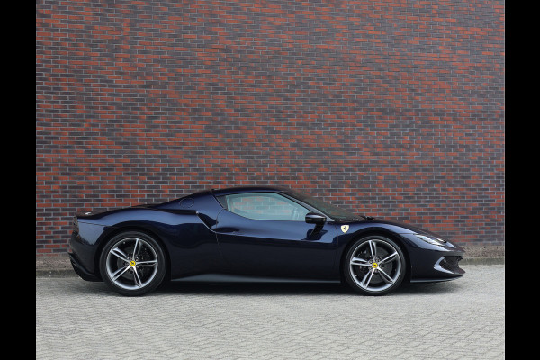 Ferrari 296 GTB 3.0 V6 | Blu America - Cuoio - Racing Seats