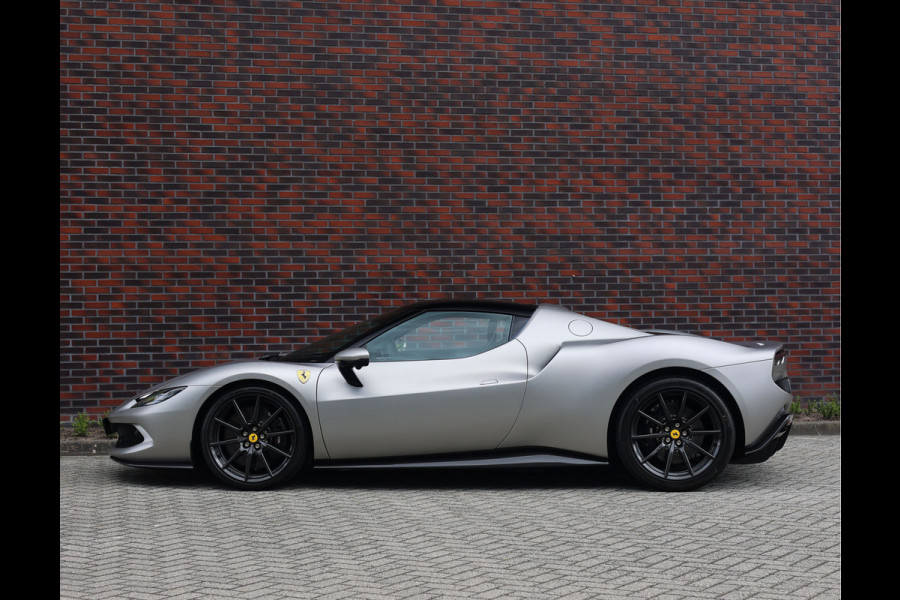 Ferrari 296 GTB 3.0 V6 | Atelier - Lift - Carbon