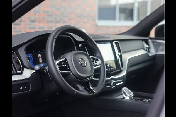 Volvo XC60 T8 AWD Polestar Engineered | Pano - Bowers & Wilkins - HUD