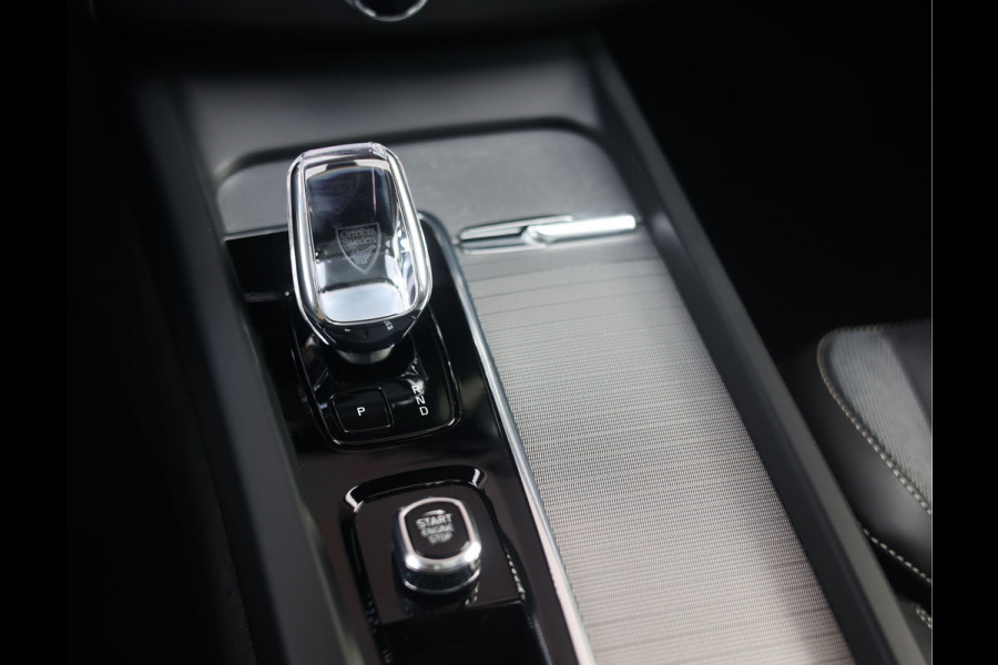 Volvo XC60 T8 AWD Polestar Engineered | Pano - Bowers & Wilkins - HUD
