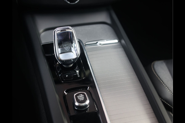 Volvo XC60 T8 AWD Polestar Engineered | Pano - Bowers & Wilkins - HUD