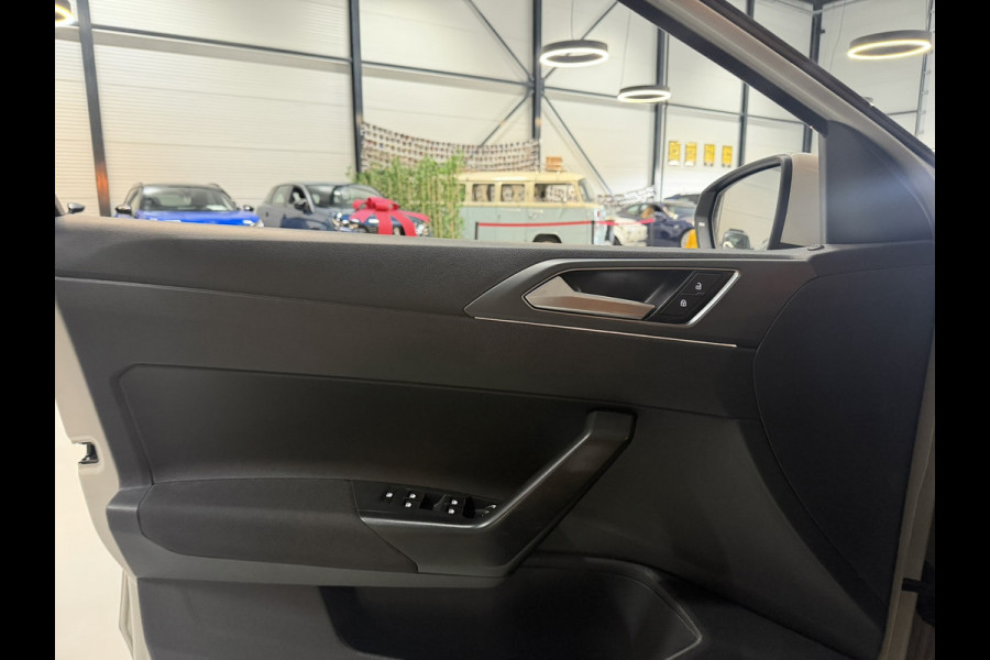 Volkswagen Polo 1.0 TSI R-Line Business Garanite|IQ Light|Pano|Virtual Cockpit|ACC|Camera|Navi|CarPlay|LED|Rijklaar