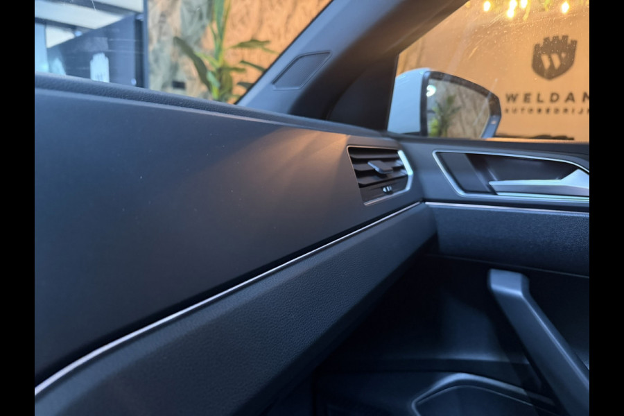 Volkswagen Polo 1.0 TSI R-Line Business Garanite|IQ Light|Pano|Virtual Cockpit|ACC|Camera|Navi|CarPlay|LED|Rijklaar