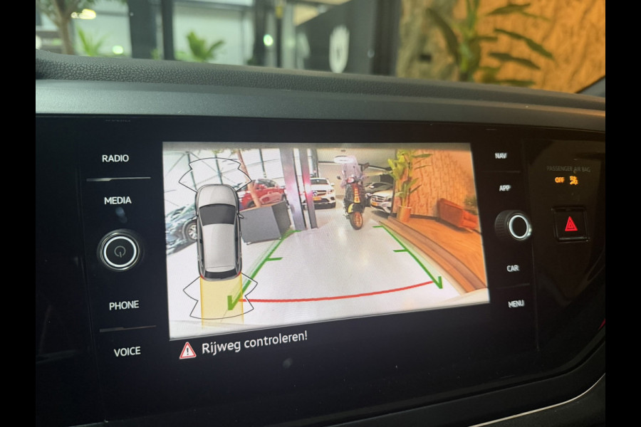 Volkswagen Polo 1.0 TSI R-Line Business Garanite|IQ Light|Pano|Virtual Cockpit|ACC|Camera|Navi|CarPlay|LED|Rijklaar