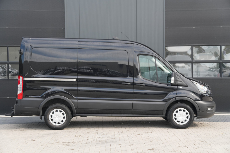 Ford Transit 350 2.0 TDCI L2H2 Trend 130pk - ACC - Blindspot - Camera - Trekhaak - Opstap - Rijklaar