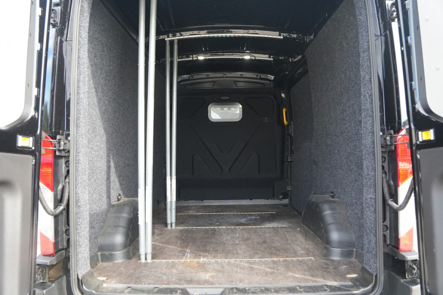 Ford Transit 350 2.0 TDCI L2H2 Trend 130pk - ACC - Blindspot - Camera - Trekhaak - Opstap - Rijklaar