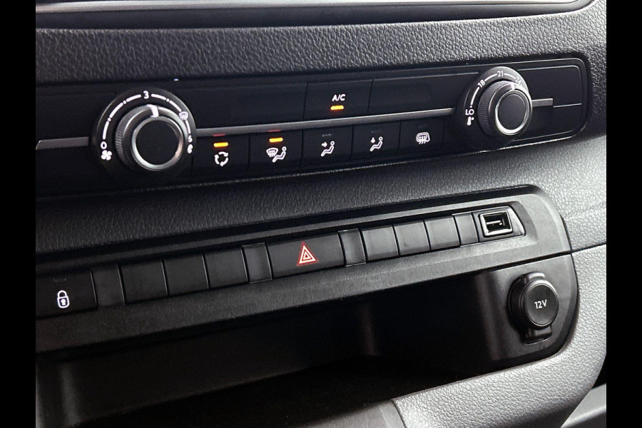 Opel Vivaro 145pk Automaat L3H1 Dubbele cabine Navigatie Camera Trekhaak Apple carplay Parkeersensoren Cruise control