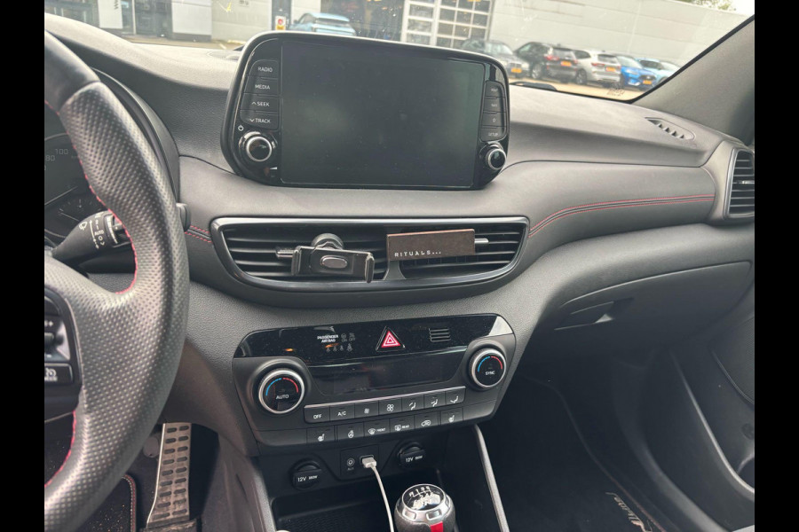 Hyundai Tucson 1.6 GDi N-line 132 PK | Stoelverwarming | Navigatie | Cruise Controle | Stuurwielverwarming | 18 inch lichtmetalen velgen | Alcantara
