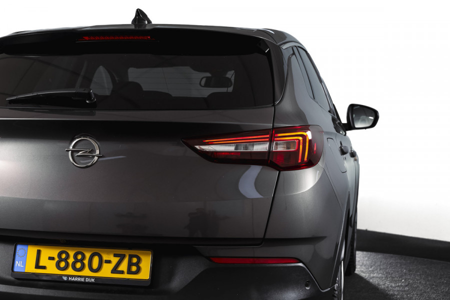 Opel Grandland X 1.2 Turbo 130 PK Innovation - Automaat Org. NL. | Afn. Trekhaak | Cruise | PDC | Camera | NAV + App. Connect | ECC | LED | LM 18" |