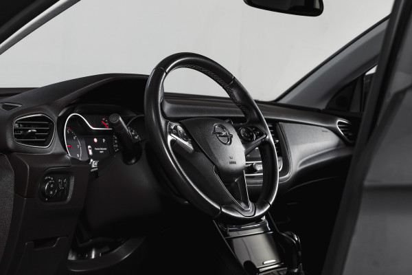 Opel Grandland X 1.2 Turbo 130 PK Innovation - Automaat Org. NL. | Afn. Trekhaak | Cruise | PDC | Camera | NAV + App. Connect | ECC | LED | LM 18" |