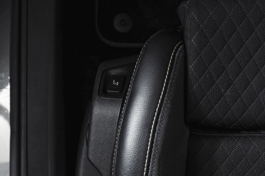 Opel Grandland X 1.2 Turbo 130 PK Innovation - Automaat Org. NL. | Afn. Trekhaak | Cruise | PDC | Camera | NAV + App. Connect | ECC | LED | LM 18" |