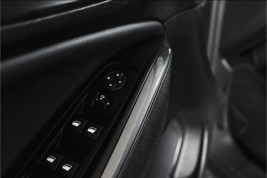 Opel Grandland X 1.2 Turbo 130 PK Innovation - Automaat Org. NL. | Afn. Trekhaak | Cruise | PDC | Camera | NAV + App. Connect | ECC | LED | LM 18" |