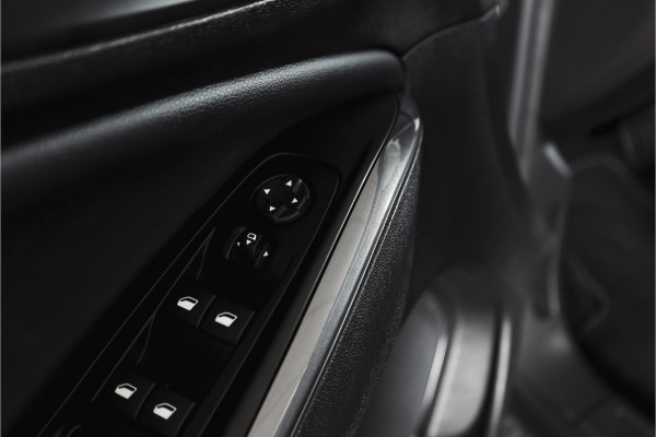 Opel Grandland X 1.2 Turbo 130 PK Innovation - Automaat Org. NL. | Afn. Trekhaak | Cruise | PDC | Camera | NAV + App. Connect | ECC | LED | LM 18" |