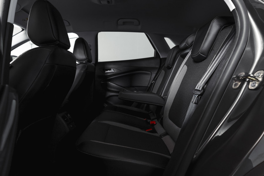 Opel Grandland X 1.2 Turbo 130 PK Innovation - Automaat Org. NL. | Afn. Trekhaak | Cruise | PDC | Camera | NAV + App. Connect | ECC | LED | LM 18" |