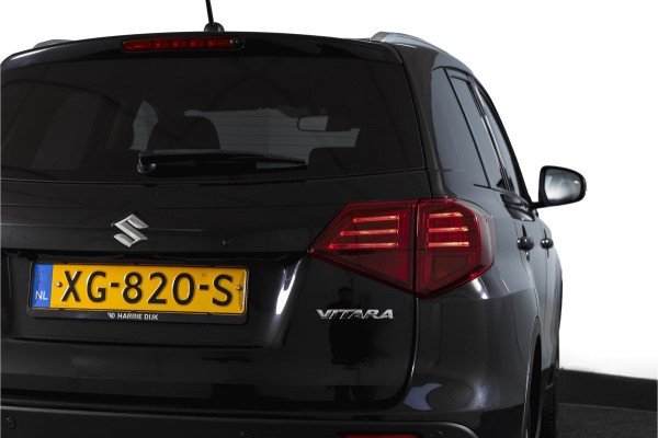Suzuki Vitara 1.4 Boosterjet 140 PK Stijl Org. NL. | Afn. Trekhaak | Adapt. Cruise | Stoelverw. | PDC | Camera | NAV + App. Connect  | ECC | LM 17" |