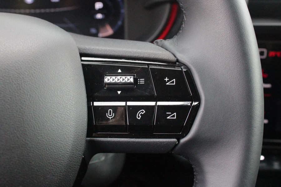 Alfa Romeo junior 1.2 145PK AUTOMAAT Hybrid IBRIDA TI | TECHNO PACK: (LED MATRIX KOPLAMPEN, DRAADLOZE TELEFOONLADER, DODEHOEK DETECTIE, PARKEERSENSOREN VOOR ACHTER EN ZIJKANT, NAVIGATIE, ELEKTRISCH BEDIENBARE ACHTERKLEP, KEYLESS ENTRY, ADAPTIVE CRUISE CONTROL, ACHTERUITRIJ CAMERA) | PACK TI: (ELEKTRISCH BEDIENBARE BESTUUDERSSTOEL, VERKEERSBORDEN WEERGAVE, GETINTE ACHTERRUITEN, SFEER VERLICHTING, GLANZEND ZWARTE BODYKIT, 10,25" TOUCHSCREEN, LEDEREN STUURWIEL, VERSTELBARE KOFFERVLOER OP 3 NIVEAUS) | 18" LICHTMETALEN VELGEN "FORI" | DRAADLOZE APPLE CARPLAY/ANDROID AUTO | MASSAGE FUNCTIE OP