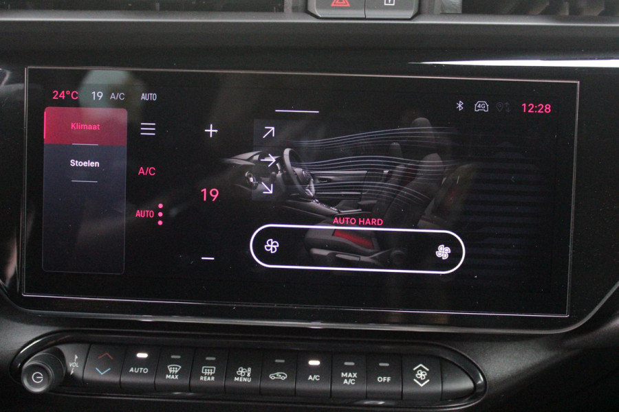 Alfa Romeo junior 1.2 145PK AUTOMAAT Hybrid IBRIDA TI | TECHNO PACK: (LED MATRIX KOPLAMPEN, DRAADLOZE TELEFOONLADER, DODEHOEK DETECTIE, PARKEERSENSOREN VOOR ACHTER EN ZIJKANT, NAVIGATIE, ELEKTRISCH BEDIENBARE ACHTERKLEP, KEYLESS ENTRY, ADAPTIVE CRUISE CONTROL, ACHTERUITRIJ CAMERA) | PACK TI: (ELEKTRISCH BEDIENBARE BESTUUDERSSTOEL, VERKEERSBORDEN WEERGAVE, GETINTE ACHTERRUITEN, SFEER VERLICHTING, GLANZEND ZWARTE BODYKIT, 10,25" TOUCHSCREEN, LEDEREN STUURWIEL, VERSTELBARE KOFFERVLOER OP 3 NIVEAUS) | 18" LICHTMETALEN VELGEN "FORI" | DRAADLOZE APPLE CARPLAY/ANDROID AUTO | MASSAGE FUNCTIE OP