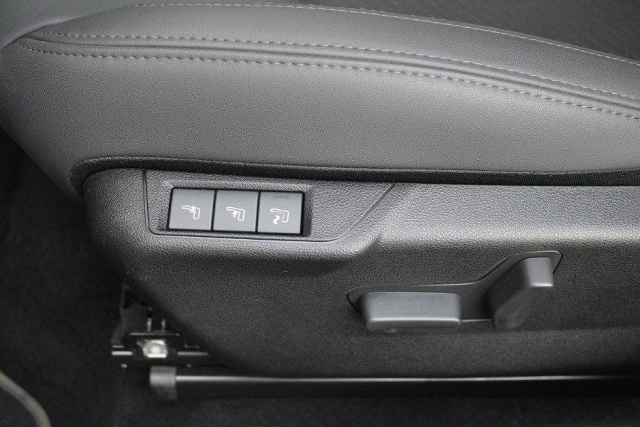 Alfa Romeo junior 1.2 145PK AUTOMAAT Hybrid IBRIDA TI | TECHNO PACK: (LED MATRIX KOPLAMPEN, DRAADLOZE TELEFOONLADER, DODEHOEK DETECTIE, PARKEERSENSOREN VOOR ACHTER EN ZIJKANT, NAVIGATIE, ELEKTRISCH BEDIENBARE ACHTERKLEP, KEYLESS ENTRY, ADAPTIVE CRUISE CONTROL, ACHTERUITRIJ CAMERA) | PACK TI: (ELEKTRISCH BEDIENBARE BESTUUDERSSTOEL, VERKEERSBORDEN WEERGAVE, GETINTE ACHTERRUITEN, SFEER VERLICHTING, GLANZEND ZWARTE BODYKIT, 10,25" TOUCHSCREEN, LEDEREN STUURWIEL, VERSTELBARE KOFFERVLOER OP 3 NIVEAUS) | 18" LICHTMETALEN VELGEN "FORI" | DRAADLOZE APPLE CARPLAY/ANDROID AUTO | MASSAGE FUNCTIE OP