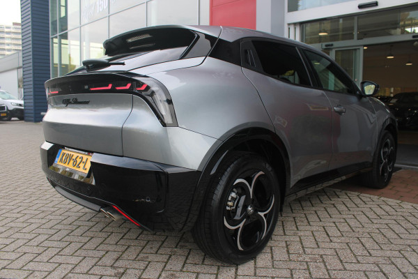 Alfa Romeo junior 1.2 145PK AUTOMAAT Hybrid IBRIDA TI | TECHNO PACK: (LED MATRIX KOPLAMPEN, DRAADLOZE TELEFOONLADER, DODEHOEK DETECTIE, PARKEERSENSOREN VOOR ACHTER EN ZIJKANT, NAVIGATIE, ELEKTRISCH BEDIENBARE ACHTERKLEP, KEYLESS ENTRY, ADAPTIVE CRUISE CONTROL, ACHTERUITRIJ CAMERA) | PACK TI: (ELEKTRISCH BEDIENBARE BESTUUDERSSTOEL, VERKEERSBORDEN WEERGAVE, GETINTE ACHTERRUITEN, SFEER VERLICHTING, GLANZEND ZWARTE BODYKIT, 10,25" TOUCHSCREEN, LEDEREN STUURWIEL, VERSTELBARE KOFFERVLOER OP 3 NIVEAUS) | 18" LICHTMETALEN VELGEN "FORI" | DRAADLOZE APPLE CARPLAY/ANDROID AUTO | MASSAGE FUNCTIE OP