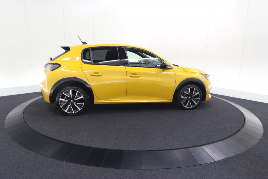 Peugeot 208 PureTech 100 EAT8 GT-Line | Camera | Keyless Entry | Navigatie | Parkeersensoren | Apple Carplay