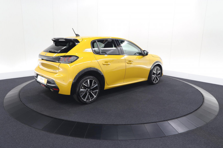 Peugeot 208 PureTech 100 EAT8 GT-Line | Camera | Keyless Entry | Navigatie | Parkeersensoren | Apple Carplay