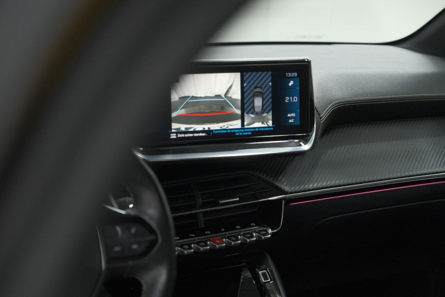 Peugeot 208 PureTech 100 EAT8 GT-Line | Camera | Keyless Entry | Navigatie | Parkeersensoren | Apple Carplay