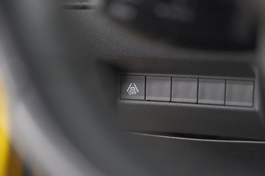 Peugeot 208 PureTech 100 EAT8 GT-Line | Camera | Keyless Entry | Navigatie | Parkeersensoren | Apple Carplay