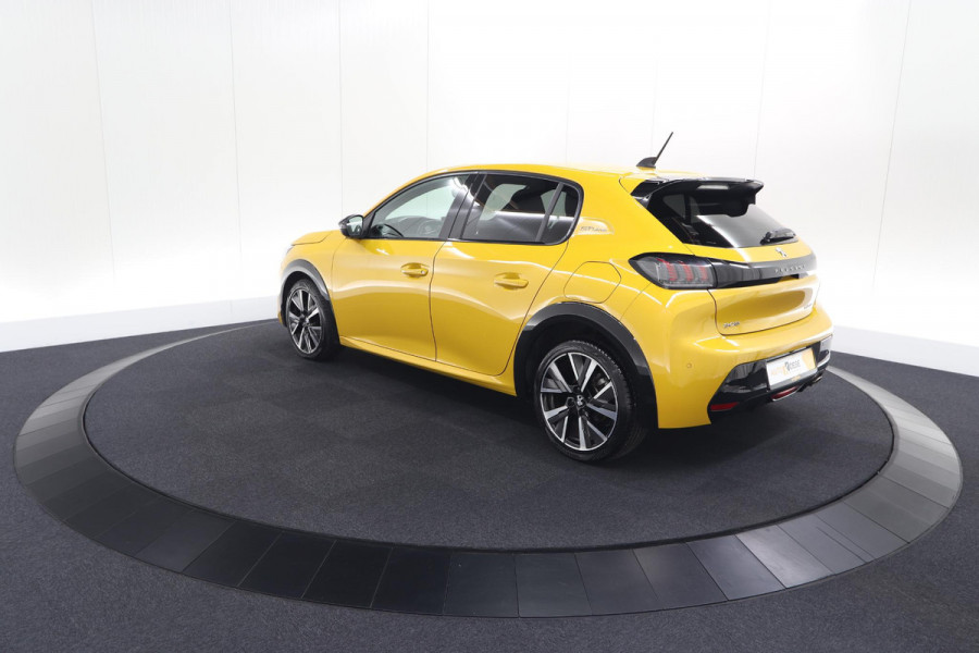 Peugeot 208 PureTech 100 EAT8 GT-Line | Camera | Keyless Entry | Navigatie | Parkeersensoren | Apple Carplay