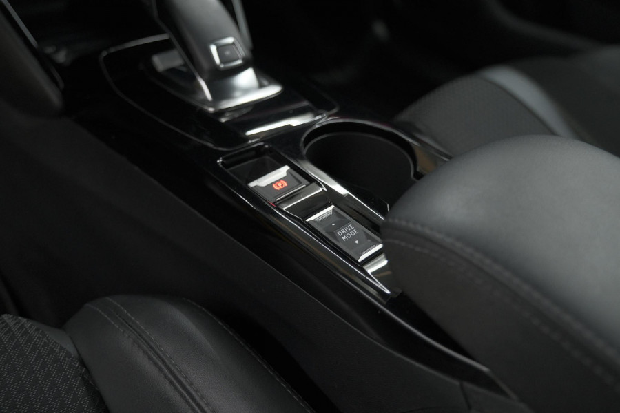 Peugeot 208 PureTech 100 EAT8 GT-Line | Camera | Keyless Entry | Navigatie | Parkeersensoren | Apple Carplay