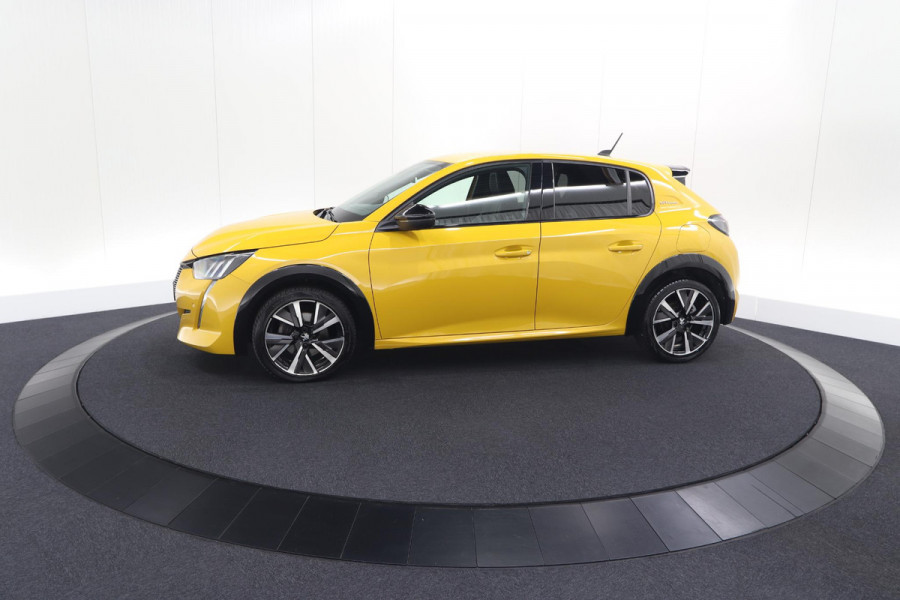 Peugeot 208 PureTech 100 EAT8 GT-Line | Camera | Keyless Entry | Navigatie | Parkeersensoren | Apple Carplay