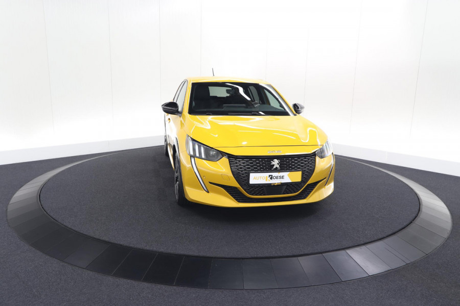 Peugeot 208 PureTech 100 EAT8 GT-Line | Camera | Keyless Entry | Navigatie | Parkeersensoren | Apple Carplay
