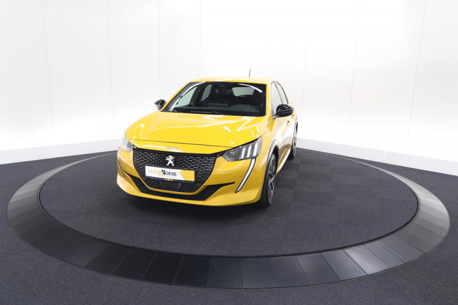 Peugeot 208 PureTech 100 EAT8 GT-Line | Camera | Keyless Entry | Navigatie | Parkeersensoren | Apple Carplay