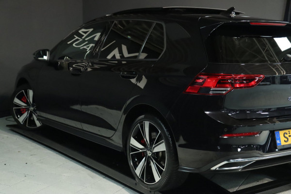 Volkswagen Golf 1.4 eHybrid GTE / PANO / CAMERA / CARPLAY / SFEERVERLICHTING