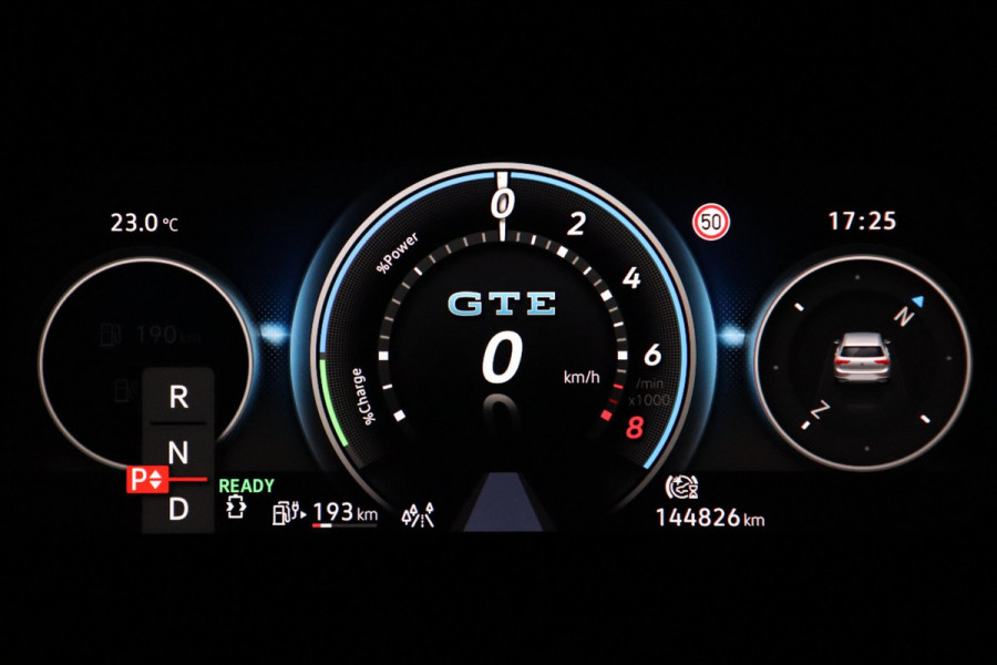 Volkswagen Golf 1.4 eHybrid GTE / PANO / CAMERA / CARPLAY / SFEERVERLICHTING