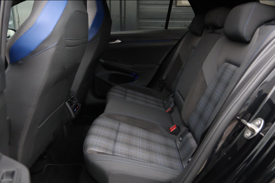 Volkswagen Golf 1.4 eHybrid GTE / PANO / CAMERA / CARPLAY / SFEERVERLICHTING