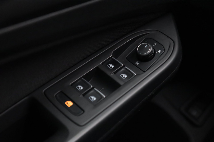 Volkswagen Golf 1.4 eHybrid GTE / PANO / CAMERA / CARPLAY / SFEERVERLICHTING