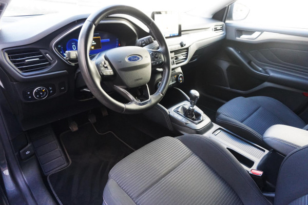 Ford FOCUS Wagon 1.0 EcoB.125PK Hybrid Titanium X Bus./Trekhaak/ Technology Pack.