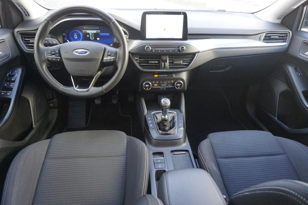 Ford FOCUS Wagon 1.0 EcoB.125PK Hybrid Titanium X Bus./Trekhaak/ Technology Pack.