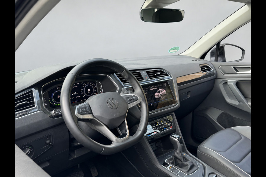 Volkswagen Tiguan 1.4TSI eHybrid 245PK DSG ELEGANCE LEDER/CAMERA/IQ-LIGHT/HEAD-UP/TREKHAAK