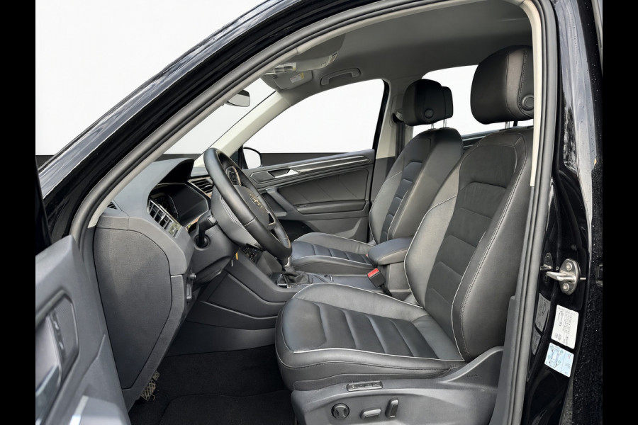 Volkswagen Tiguan 1.4TSI eHybrid 245PK DSG ELEGANCE LEDER/CAMERA/IQ-LIGHT/HEAD-UP/TREKHAAK