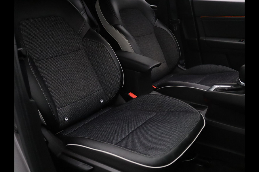 Renault Captur 145pk E-Tech full hybrid techno Automaat Camera | Cruise | Navi | Parkeersens. v+a