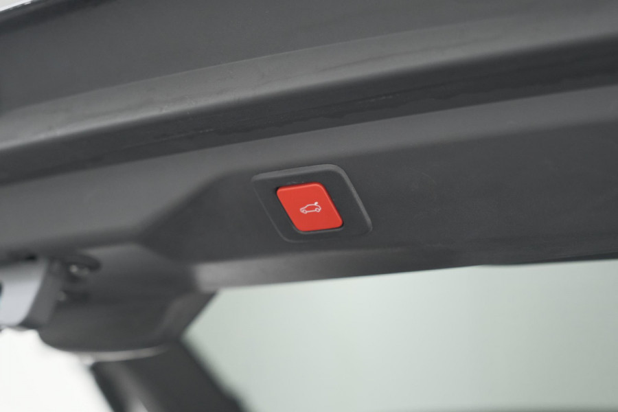 Peugeot 3008 1.2 Hybrid 145 GT | Elektrische Kofferklep | Camera | Adaptieve Cruise Control | Apple CarPlay