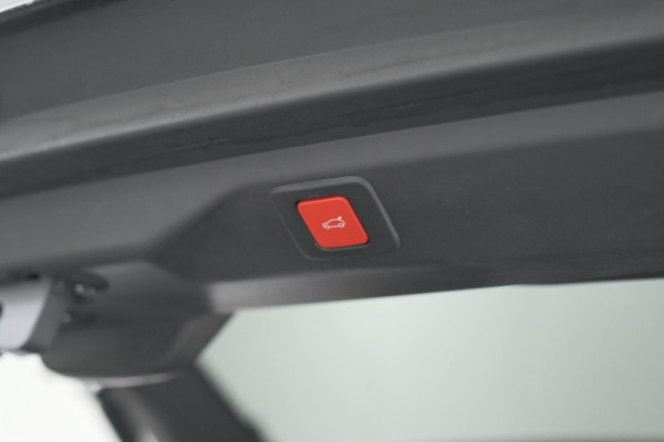 Peugeot 3008 1.2 Hybrid 145 GT | Elektrische Kofferklep | Camera | Adaptieve Cruise Control | Apple CarPlay