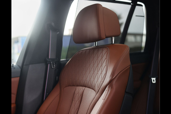 BMW X5 50e xDrive | Skylounge - Trekhaak - Massage