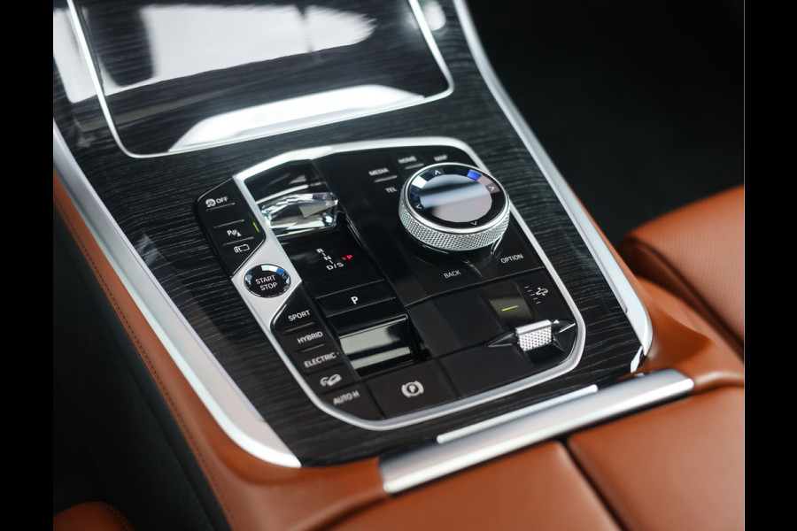 BMW X5 50e xDrive | Skylounge - Trekhaak - Massage