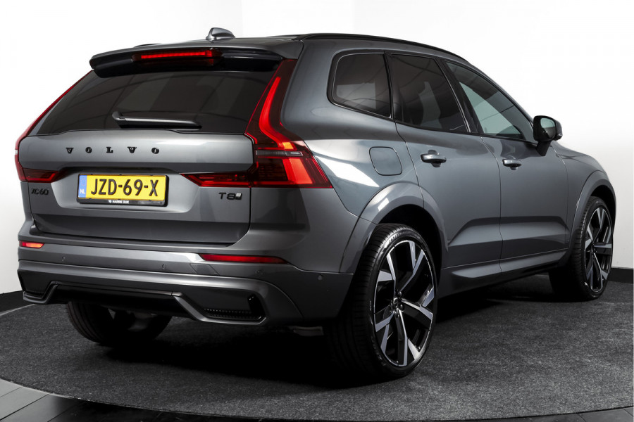 Volvo XC60 2.0 T8 Plug-in hybrid AWD Ultra Dark Org. NL. | Forest Lake | S/K-Panodak | Adapt. Cruise | Stoel-+Stuurverw. | PDC | 360 Camera | NAV + App. Connect | ECC | Elek. Klep | LM 22" |