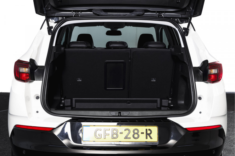 Opel Grandland 1.2 Turbo 130 PK GS Line - Automaat | Cruise | Winterpakket | PDC | Camera | NAV + App. Connect | ECC | DAB | LM 18" |