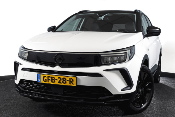 Opel Grandland 1.2 Turbo 130 PK GS Line - Automaat | Cruise | Winterpakket | PDC | Camera | NAV + App. Connect | ECC | DAB | LM 18" |