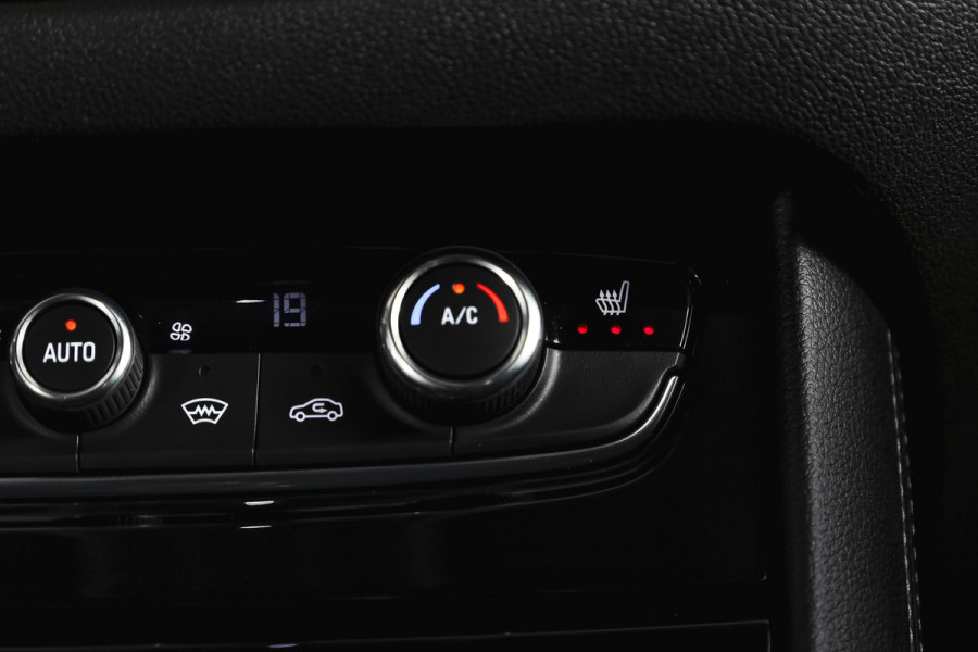 Opel Grandland 1.2 Turbo 130 PK GS Line - Automaat | Cruise | Winterpakket | PDC | Camera | NAV + App. Connect | ECC | DAB | LM 18" |
