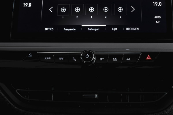 Opel Grandland 1.2 Turbo 130 PK GS Line - Automaat | Cruise | Winterpakket | PDC | Camera | NAV + App. Connect | ECC | DAB | LM 18" |